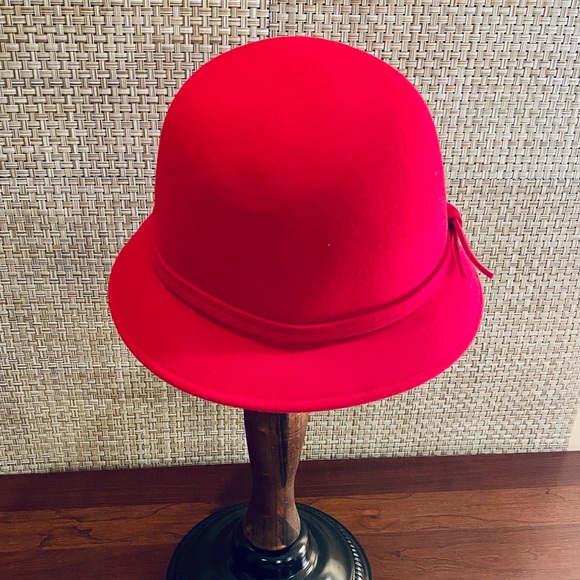 🌟4xHP🌟NWOT Red Double Tie Knot Cloche - Picture 5 of 9